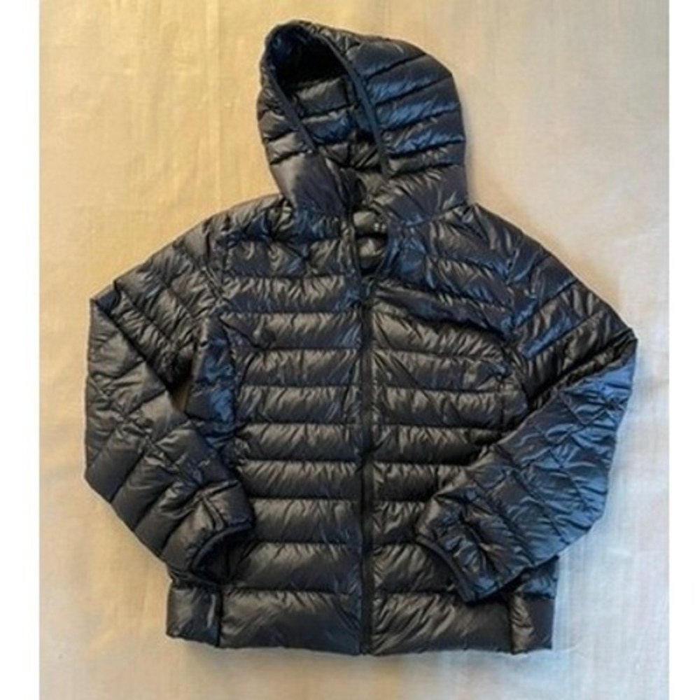 UNIQLO Ultra Light Down Parka Sz Fits like Med Black Packable Lightweight Puffer